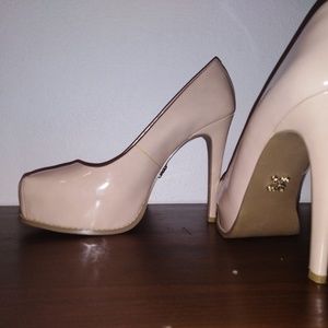 Vera Wang, simply Vera high heels